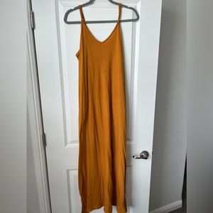 Women’s maxi dress